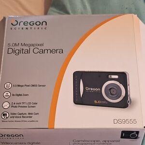 Black Digital Camera - 5.0 Megapixel